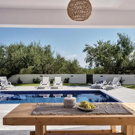 别墅 Kapodistria Luxury - Serene Escape In A Scenic, Secluded Location, By Zantewize *