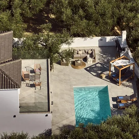 Kapodistria Luxury - Serene Escape In A Scenic, Secluded Location, By Zantewize Plános